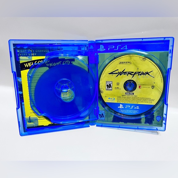 Cyberpunk 2077 PS4 Sony PlayStation 4 (Pre-Owned) - Picture 3 of 5
